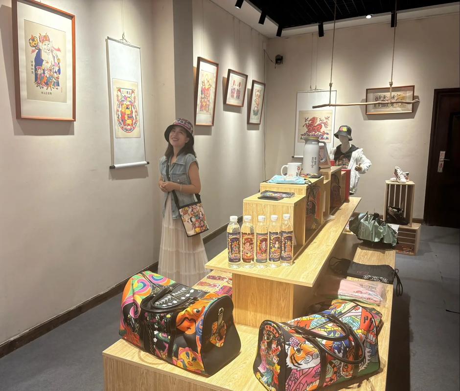 灘頭年畫非遺文創(chuàng)化 非物質文化遺產和文化創(chuàng)意產業(yè)結合